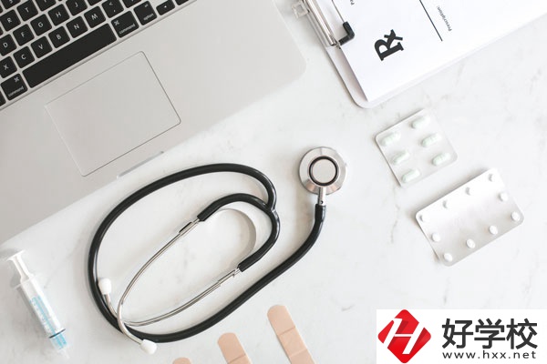 核工業(yè)衛(wèi)生學(xué)校護(hù)理專業(yè)值得學(xué)嗎？有沒(méi)有前途？