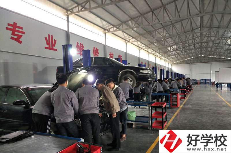 湘西經(jīng)濟貿易學校實訓室