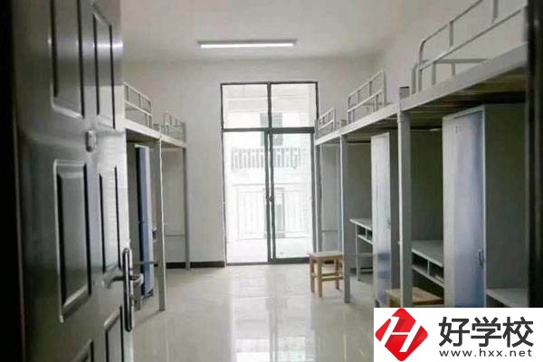 益陽職業(yè)技術(shù)學(xué)院怎么樣?有中職部嗎？