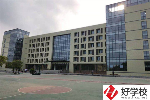 永州環(huán)境最好的公辦中專是哪所？有什么辦學(xué)優(yōu)勢(shì)？