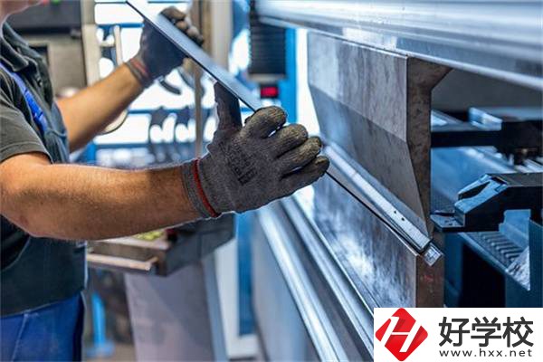 衡陽(yáng)技校排名前三的專業(yè)是什么？好就業(yè)嗎？