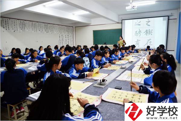 婁底幼兒師范高等?？茖W(xué)校實(shí)訓(xùn)室