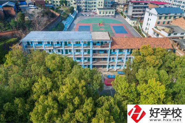 湖南鴻翔技工學(xué)校怎么樣？教學(xué)情況如何？