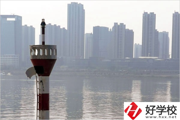 初中畢業(yè)讀株洲工業(yè)中等專業(yè)學(xué)校，發(fā)展前景怎么樣？