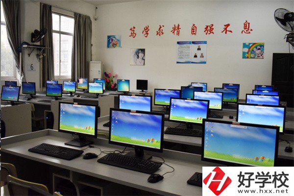 益陽(yáng)哪些中職學(xué)校開(kāi)設(shè)音樂(lè)相關(guān)專業(yè)？學(xué)費(fèi)貴不貴？