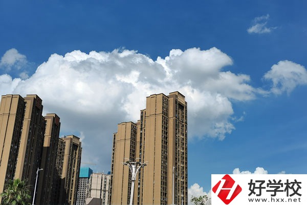 新邵縣職業(yè)中專學(xué)校怎么樣？值得報(bào)考嗎？
