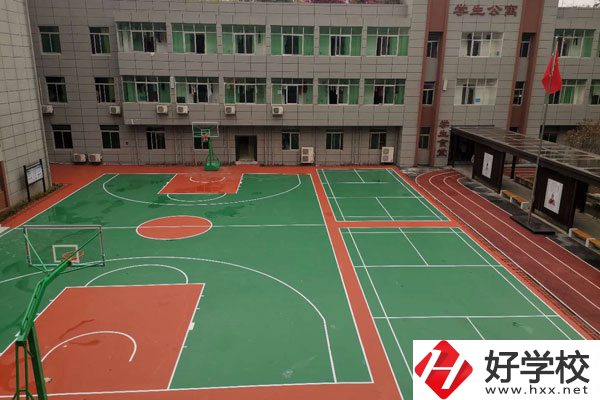 長沙康明職業(yè)中專學(xué)校有什么熱門專業(yè)？