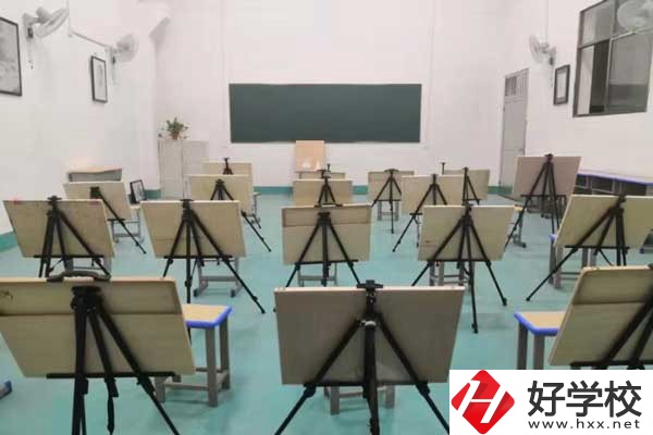邵陽(yáng)市鐵航職業(yè)技術(shù)學(xué)校有哪些優(yōu)勢(shì)，地址在哪？