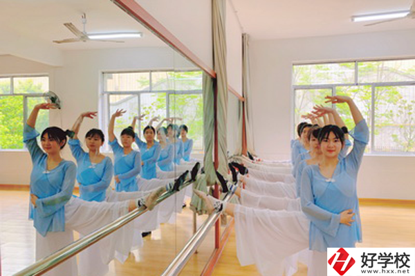 邵陽市哈博職業(yè)中專的幼兒保育專業(yè)怎么樣？