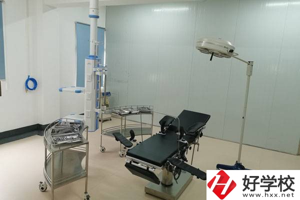 衡陽哪所職高有口腔修復(fù)工藝專業(yè)？推薦就業(yè)機會嗎？