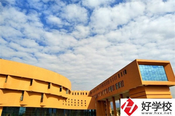 懷化有沒有五年制大專？可以學(xué)哪些專業(yè)？