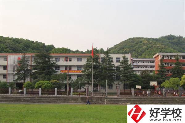 岳陽就業(yè)率高的中專有哪些？學(xué)校有什么辦學(xué)特色？