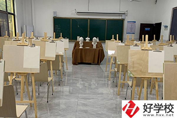 衡陽市鐵路運輸職業(yè)學(xué)校專業(yè)有哪些，有哪些辦學(xué)特色？
