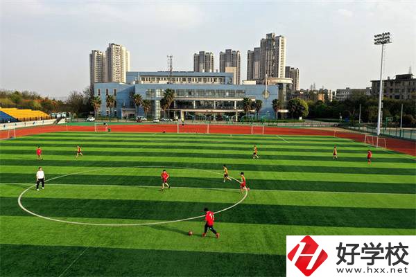 湘潭工業(yè)中職學校哪所最好？什么專業(yè)最有特色？