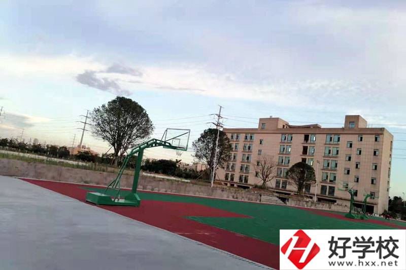 湘潭計(jì)算機(jī)職業(yè)學(xué)校怎么樣？有什么特色專業(yè)？