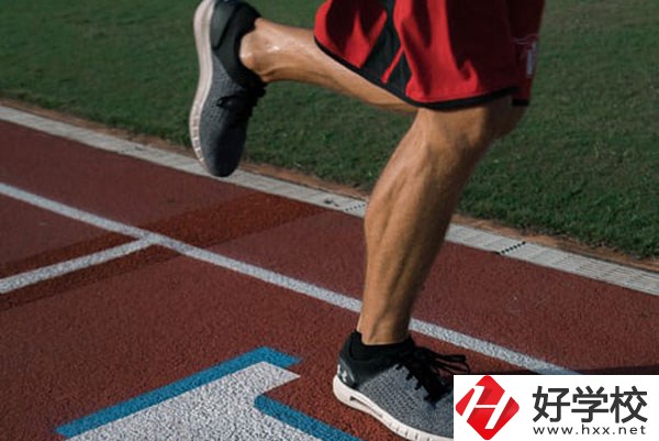 湖南省經(jīng)濟(jì)貿(mào)易職業(yè)中專學(xué)校好不好？宿舍怎么樣？