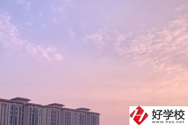 想在常德讀中專，有哪些比較好的學(xué)校推薦？