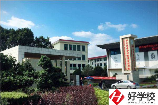 長(zhǎng)沙學(xué)護(hù)理專業(yè)的五年制大專學(xué)校有哪些？