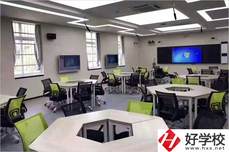 安鄉(xiāng)縣職業(yè)中專學(xué)校師資力量如何？值不值得報考？