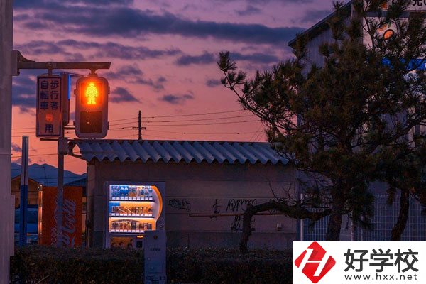 株洲市工業(yè)中等學(xué)校怎么樣？環(huán)境好嗎？