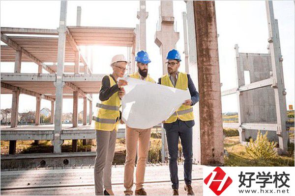 在湖南中職學(xué)哪些專(zhuān)業(yè)更容易考本科？