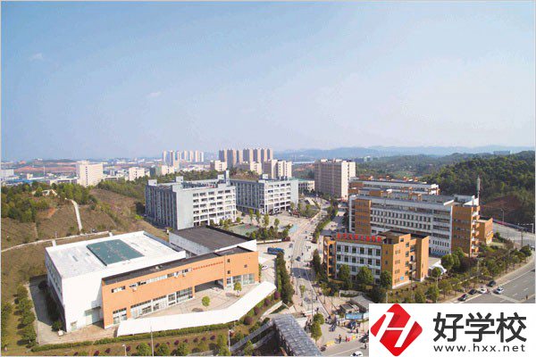 長沙汽車工業(yè)學(xué)校怎么樣？學(xué)費貴嗎？