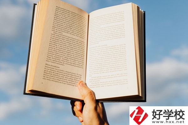 在衡陽想學(xué)廚師？這個學(xué)校不能錯過！