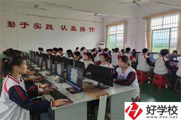 永州技校的學(xué)費(fèi)一般是多少？有什么優(yōu)惠政策？