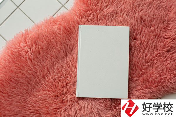 懷化啟航衛(wèi)生學(xué)校護(hù)理專業(yè)好不好？學(xué)費(fèi)貴嗎？