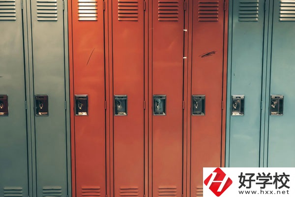 宜章湘粵中等職業(yè)技術(shù)學(xué)校辦學(xué)特色是什么？
