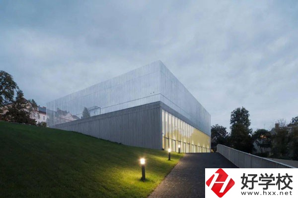 益陽(yáng)哪些公辦中專比較好？它們有哪些特色專業(yè)？ 