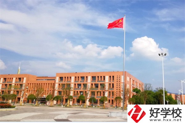 懷化有沒有師范職校？學(xué)校如何報考錄??？