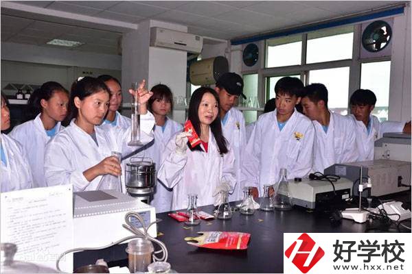 岳陽有哪所中職學(xué)校有辣條專業(yè)？該專業(yè)學(xué)了有用嗎？