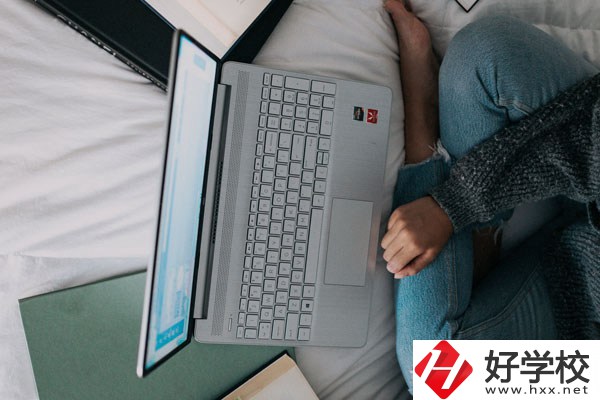 湖南省道縣師范學(xué)校好不好？什么專業(yè)女生最多？