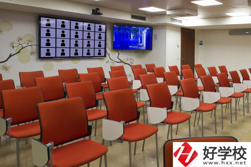 平江縣職業(yè)學(xué)院會(huì)計(jì)專(zhuān)業(yè)怎么樣？就業(yè)方向有哪些？