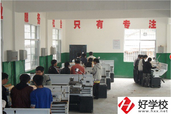 懷化的公辦職高有哪些？可以免學(xué)費嗎？