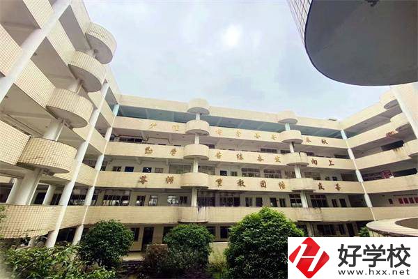 成績差讀長沙哪些職校比較好？怎么在校提升自己？