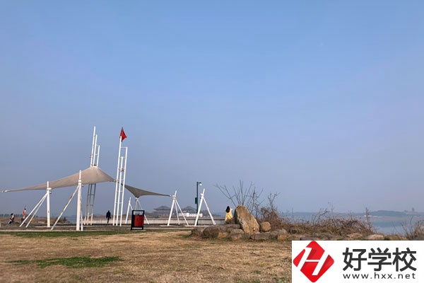 想學(xué)幼兒保育專(zhuān)業(yè)，張家界這三所中職學(xué)校值得一看