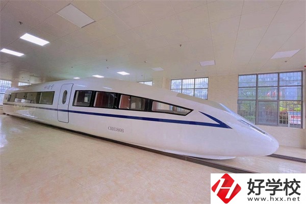 長沙涉外旅游職業(yè)中專是民辦學(xué)校嗎？有哪些辦學(xué)特色？