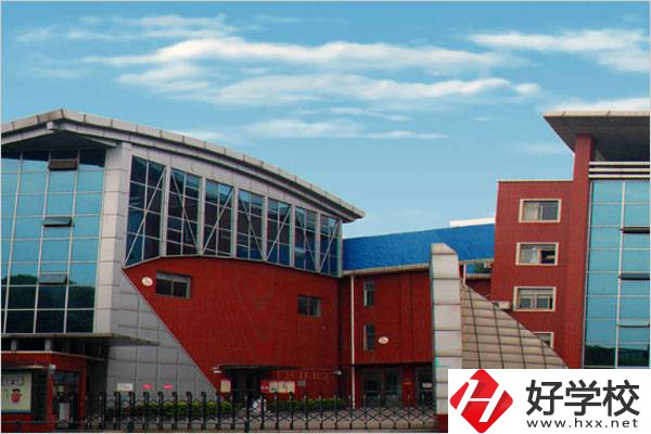 為什么選擇湖南長沙藝術(shù)學(xué)校？一定要看這4點！