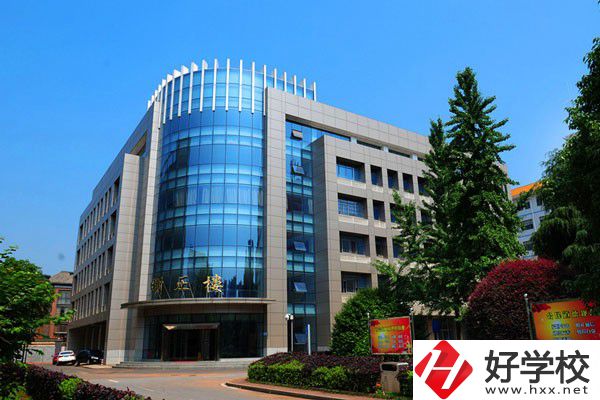 長(zhǎng)沙哪些職校招初中畢業(yè)生？學(xué)費(fèi)貴嗎？