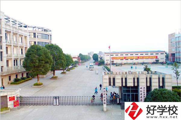 湖南醫(yī)衛(wèi)類中專有哪些？學(xué)校開設(shè)了什么專業(yè)？