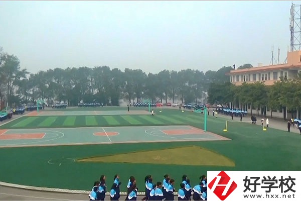 懷化市中方縣中專是公辦還是民辦的？有什么專業(yè)？
