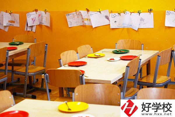 想在郴州讀中專，選擇什么專業(yè)比較好？
