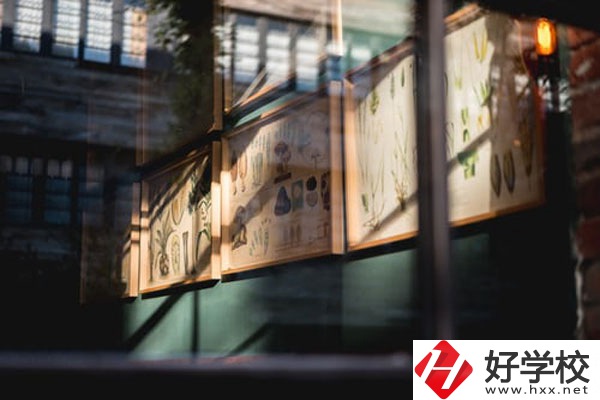 湖南省經(jīng)濟(jì)貿(mào)易職業(yè)中專學(xué)校好不好？宿舍怎么樣？
