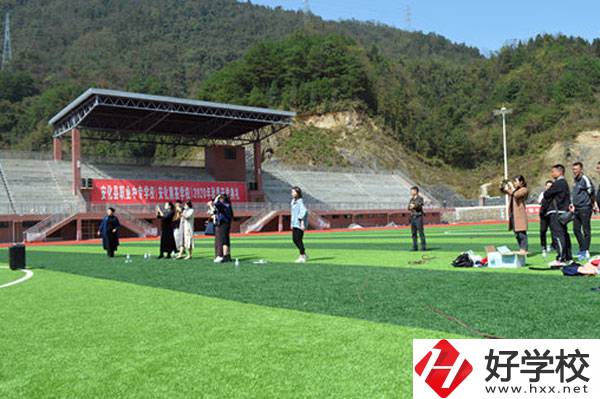 安化縣職業(yè)中專學(xué)校是公辦院校嗎？有哪些專業(yè)？