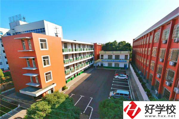 中國水電八局高級(jí)技工學(xué)校是所什么學(xué)校？有什么優(yōu)勢？