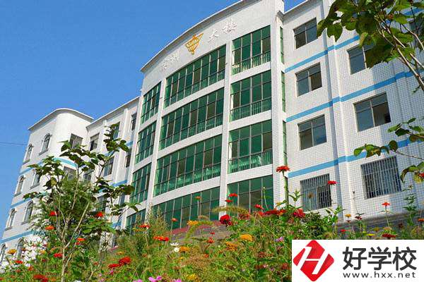 邵陽有適合男生學習的專業(yè)嗎？有什么學校推薦？