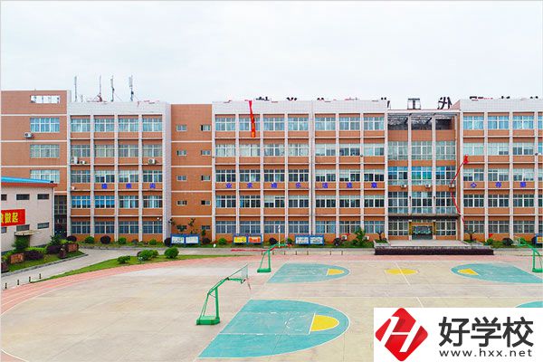 湖南護(hù)理學(xué)校有哪些專業(yè)？招生要求是什么？