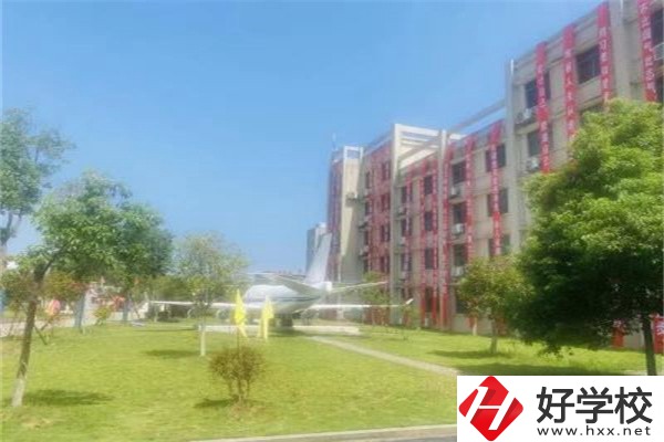 長(zhǎng)沙經(jīng)貿(mào)職業(yè)中專有哪些招生專業(yè)？有哪些辦學(xué)優(yōu)勢(shì)？